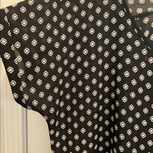 PINK ROSE Black & White Large Blouse - Picture 3 of 5